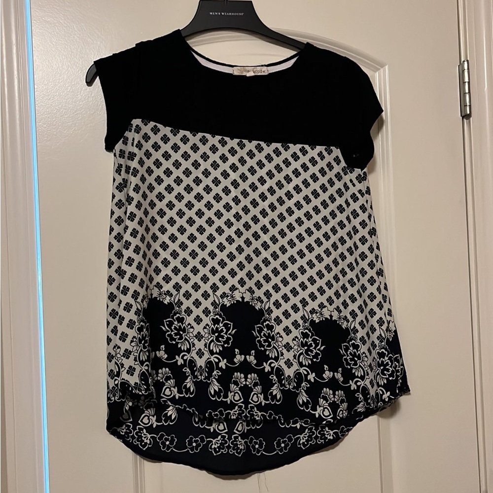 Rewind Short Sleeve Top in Small